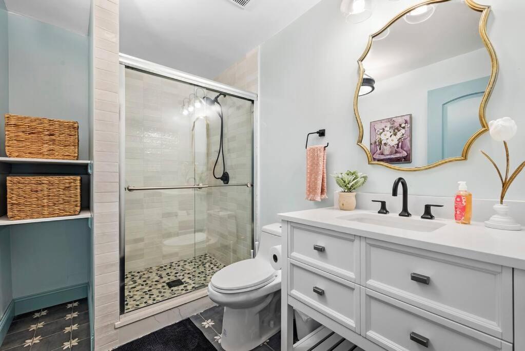 Holiday home New! High-end Manchester W/ A Hot Tub Pittsburgh